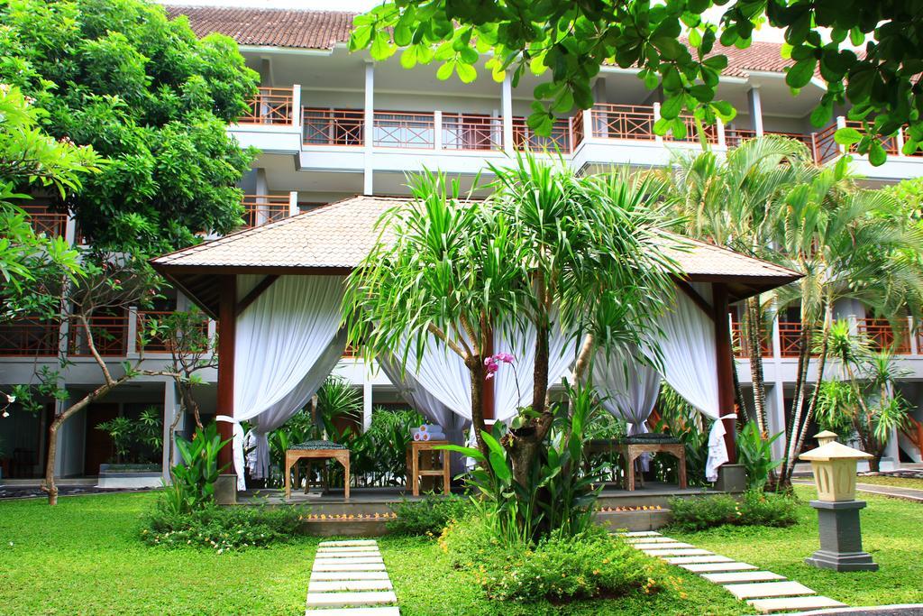 Dewi Sri Hotel Legian  Exterior photo